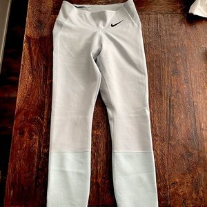 Nike epic lux run leggings